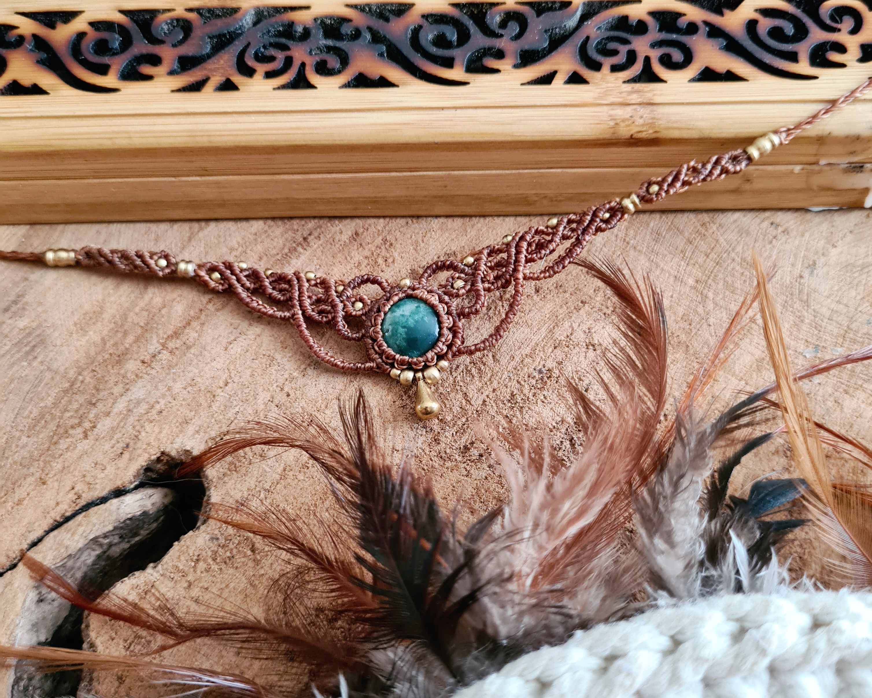 Macramé choker Agaat