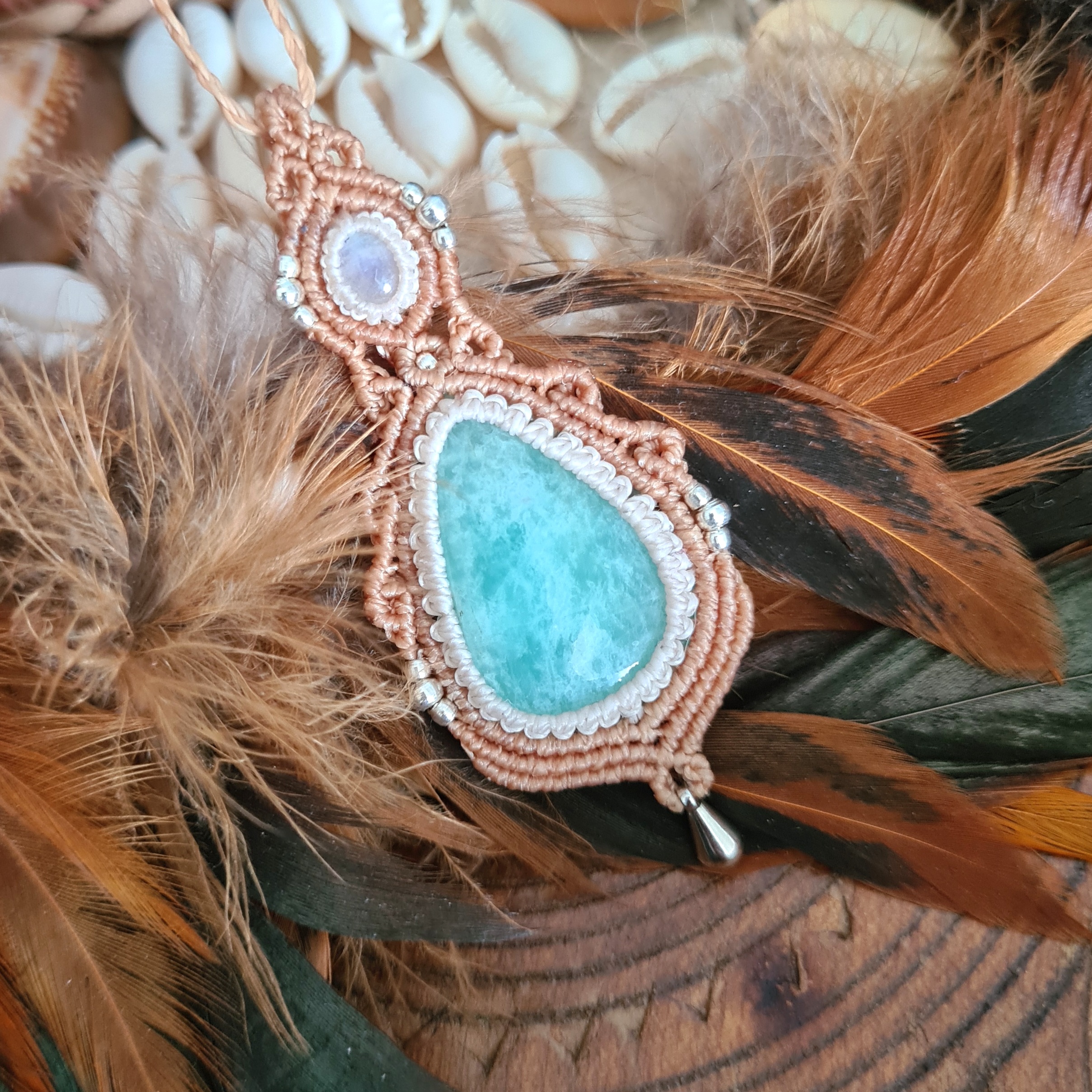 Macramé ketting Amazoniet en Maansteen