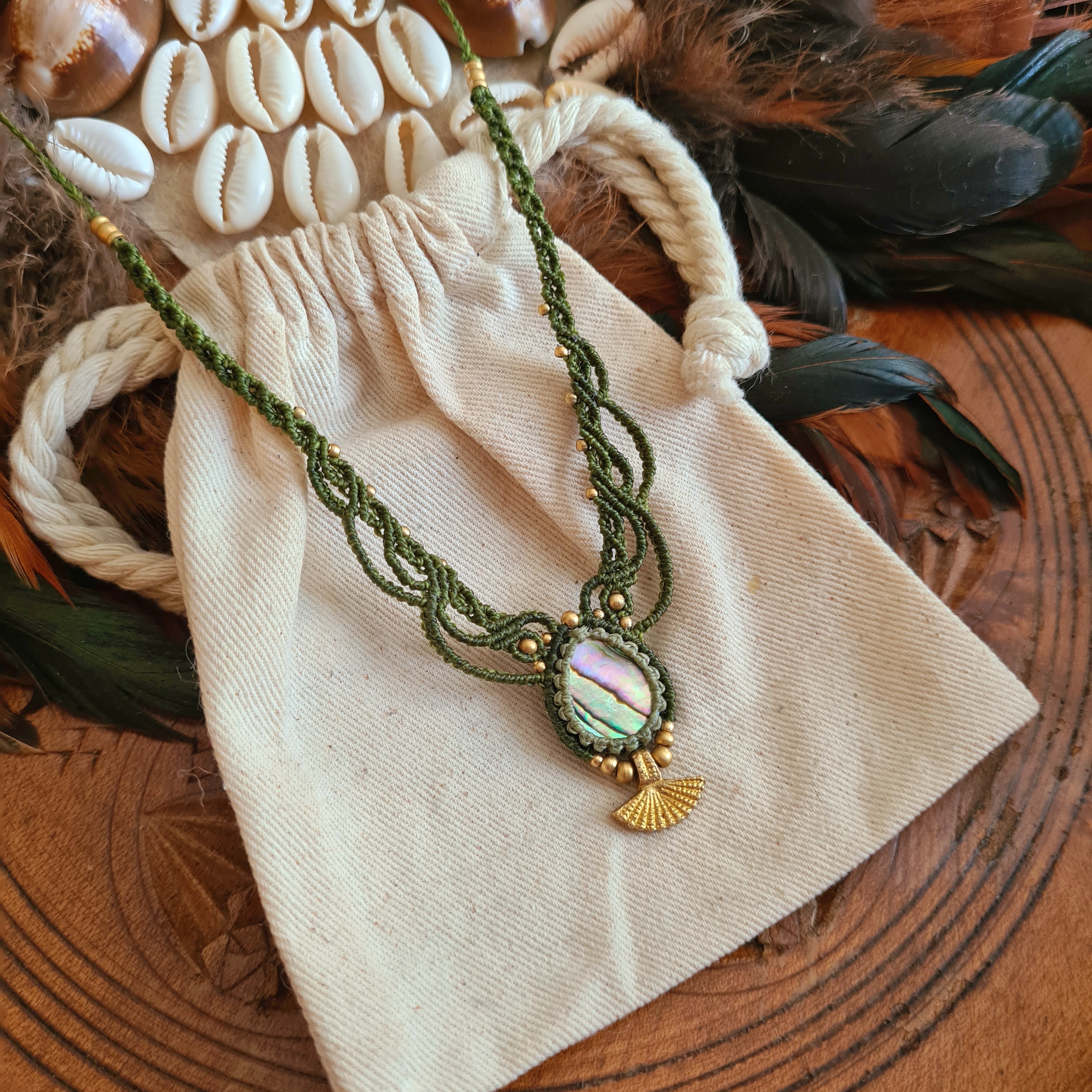 Macramé ketting Abalone