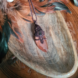 Braziliaanse Tangerine kwarts en Zonnesteen pendant