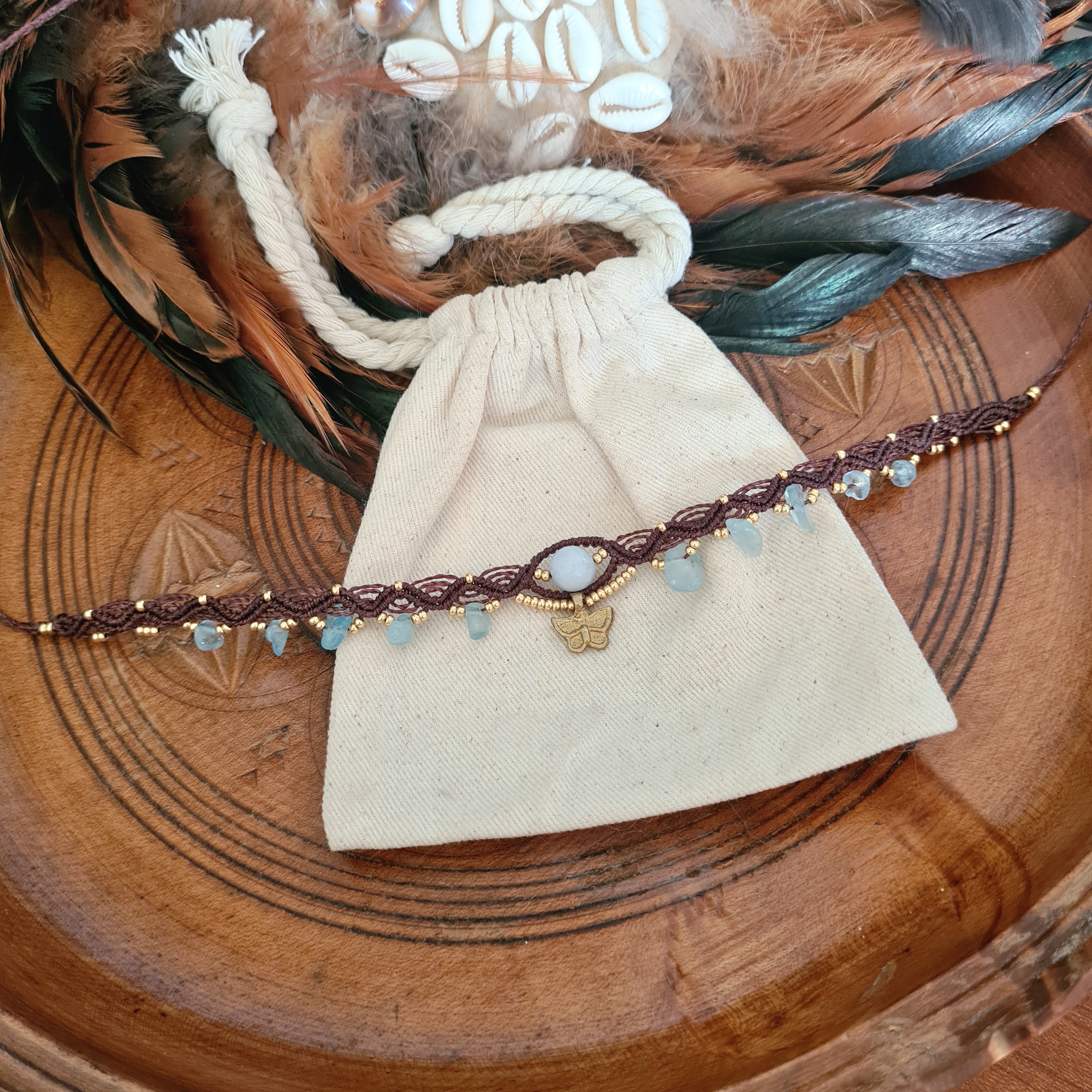 Macramé choker Aquamarijn