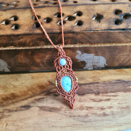 Macramé ketting Larimar