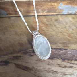 Macramé ketting  Maansteen