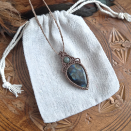 Macramé ketting Labradoriet