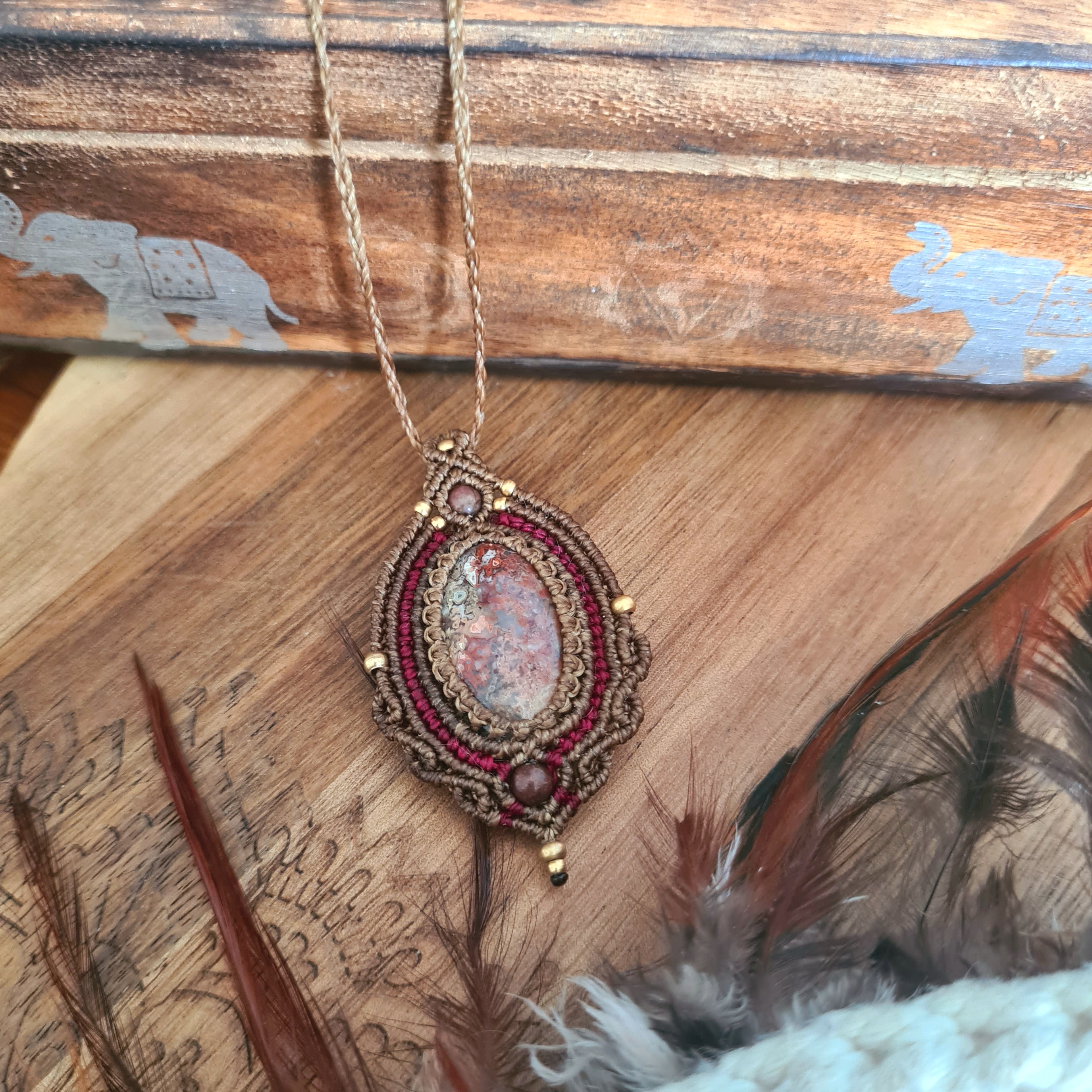 Macramé ketting Crazy Lace Agaat