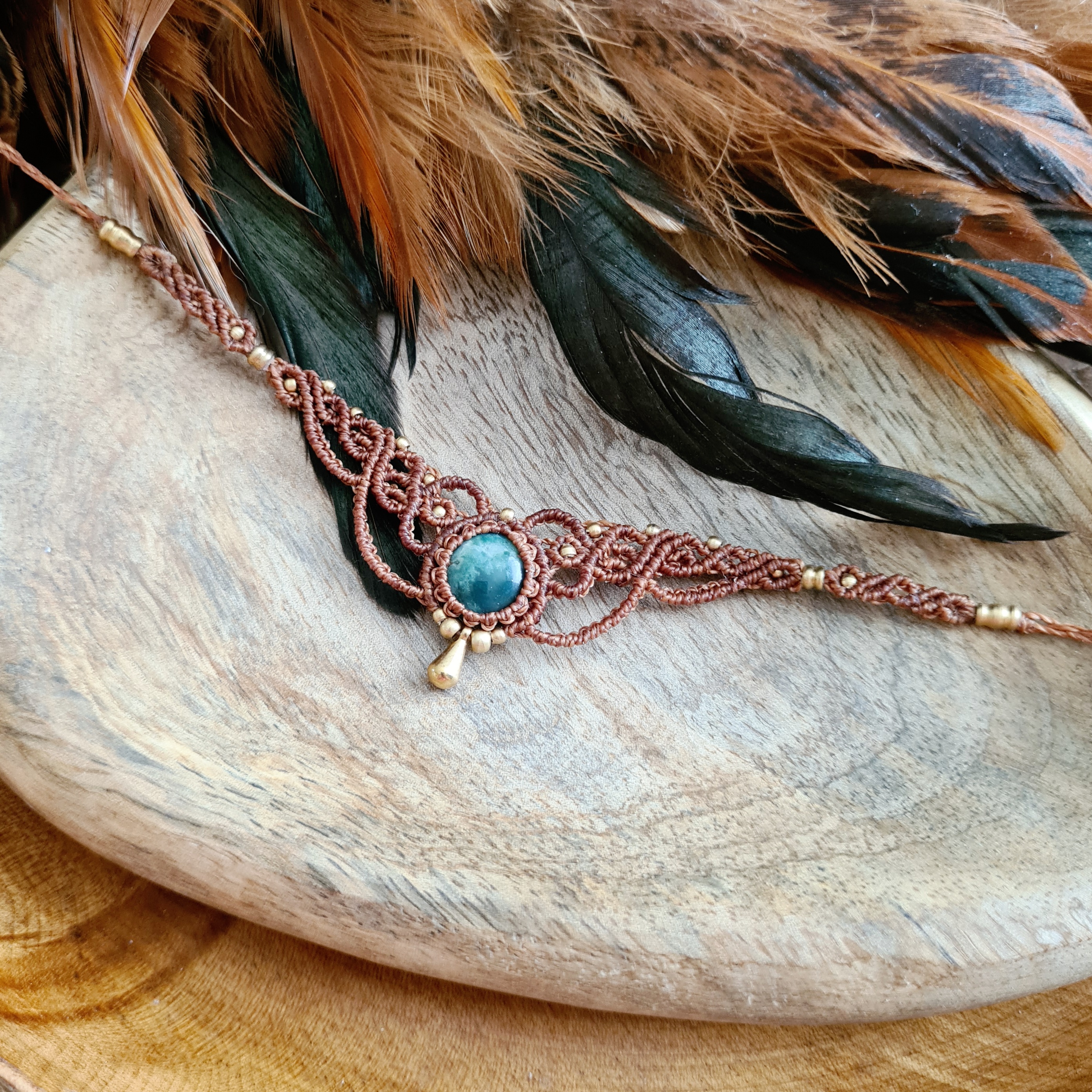 Macramé choker Agaat