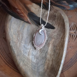 Macramé ketting  Maansteen