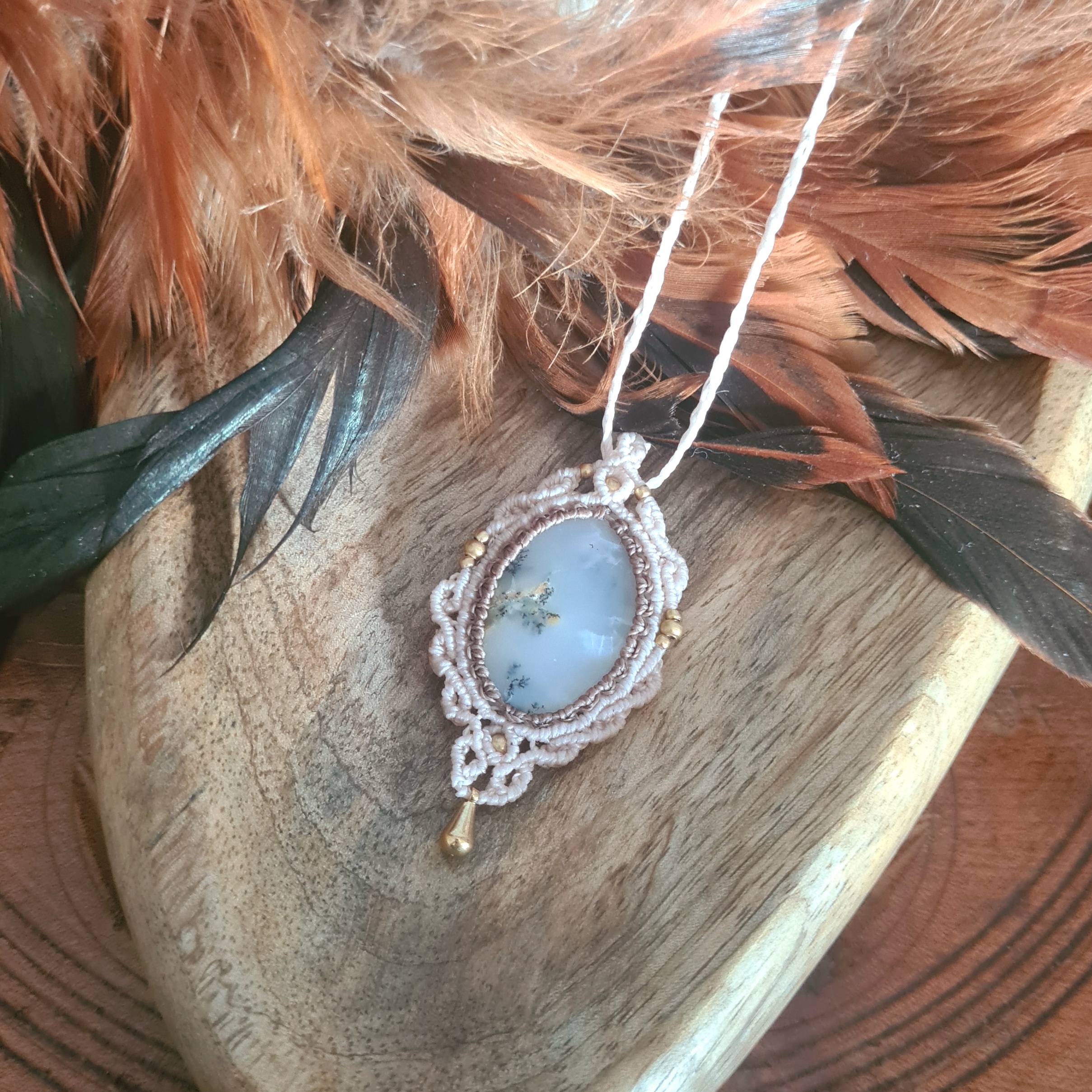 Macramé ketting Dendriet Opaal