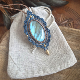 Macramé ketting Labradoriet