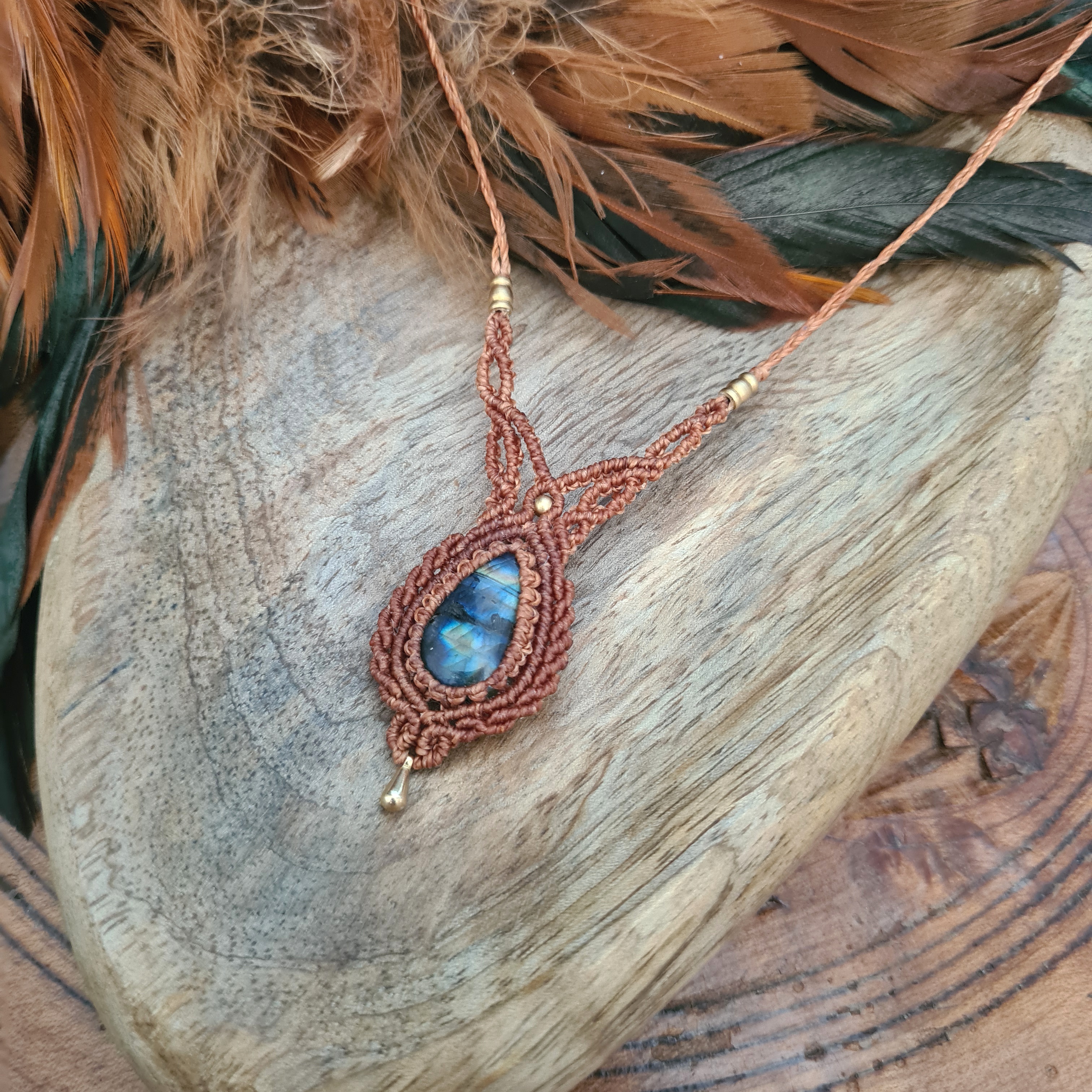 Macramé ketting Labradoriet