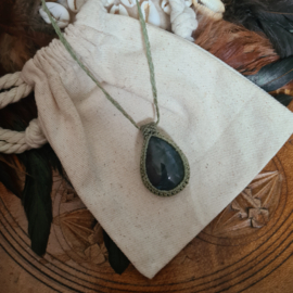 Macramé ketting Labradoriet
