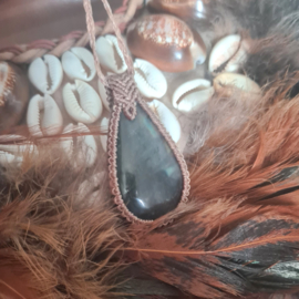 Macramé ketting Labradoriet