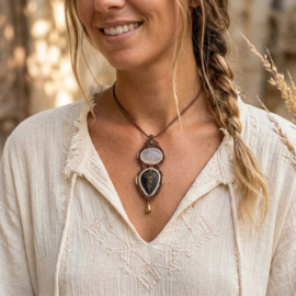 Macramé ketting Labradoriet en Belmoriet Maansteen