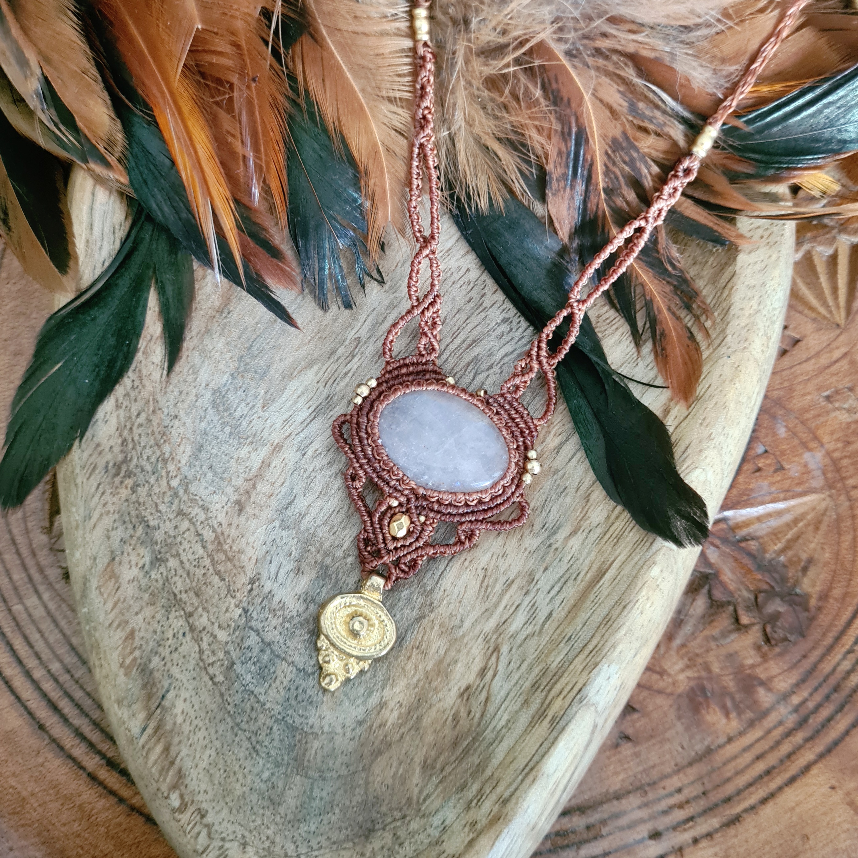Macramé ketting Maansteen