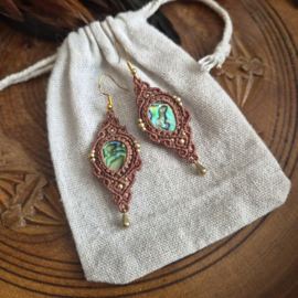 Macramé oorbellen Abalone