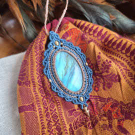 Macramé ketting Labradoriet