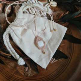 Macramé ketting Scoleciet