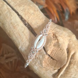 Armbandje Kauri