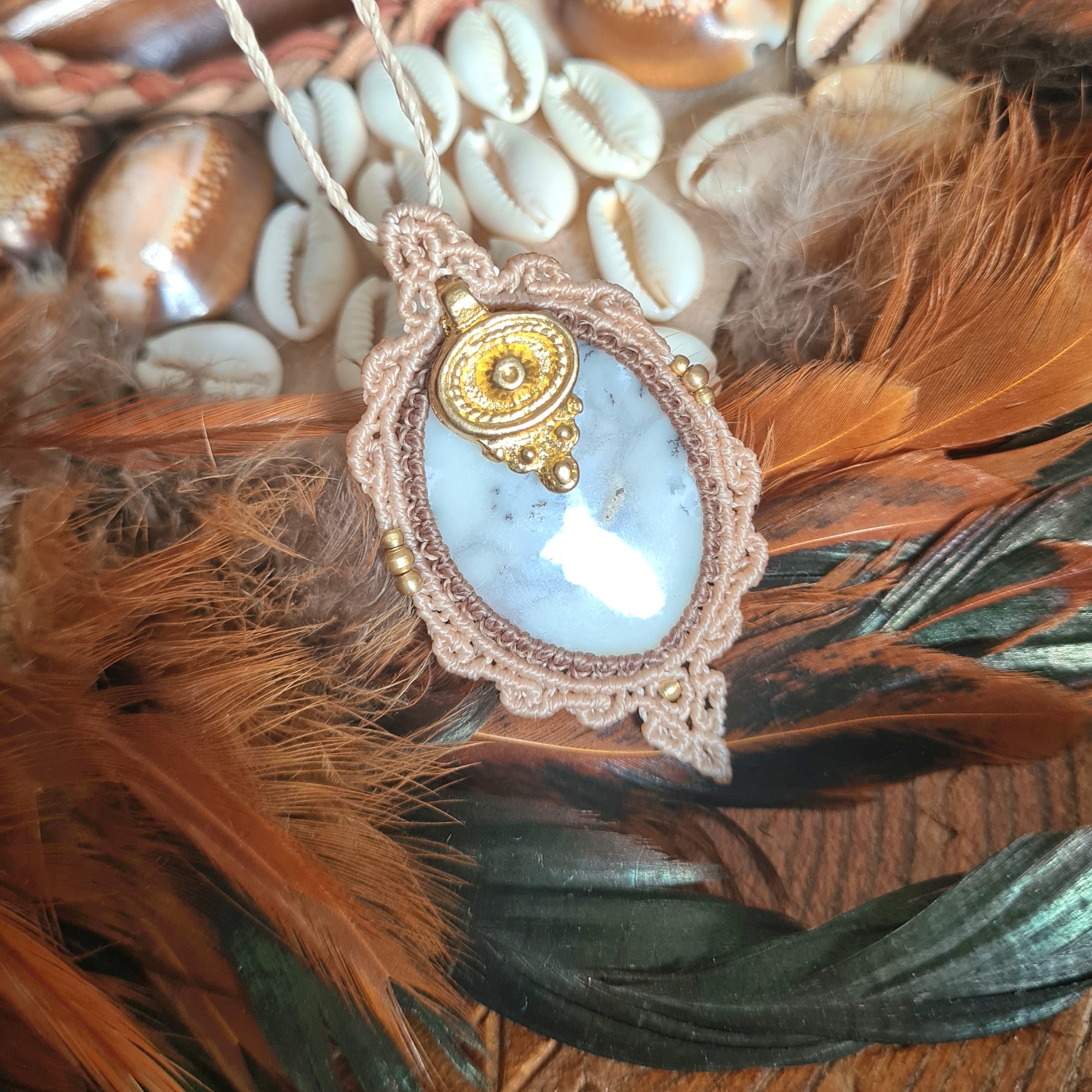 Macramé ketting Dendriet Opaal