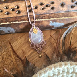 Macramé ketting Maansteen