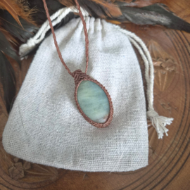 Macramé ketting  Aquamarijn