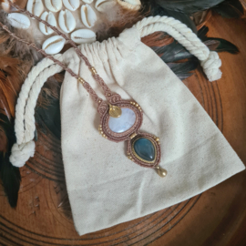 Macramé ketting Maansteen en Labradoriet