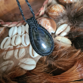 Macramé ketting Labradoriet