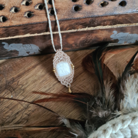 Macramé ketting Scoleciet
