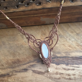 Macramé ketting  Belmoriet Maansteen