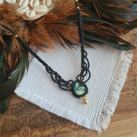 Wrapped stone ketting Abalone