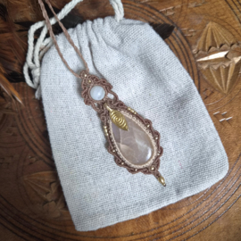 Macramé ketting  Maansteen