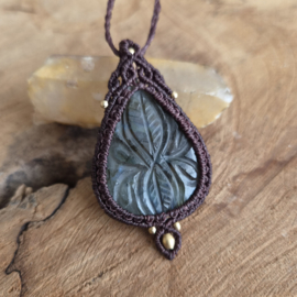 Macramé ketting Labradoriet