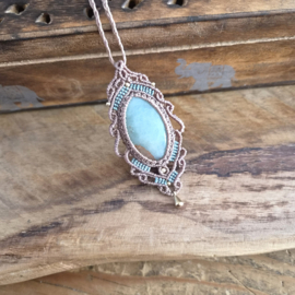 Macramé ketting Aquamarijn