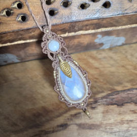 Macramé ketting  Maansteen