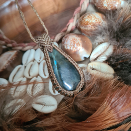Macramé ketting Labradoriet