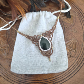 Macramé ketting  Serpentijn