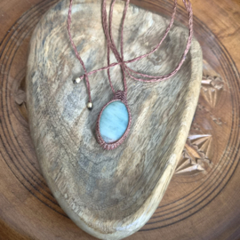 Macramé ketting  Aquamarijn