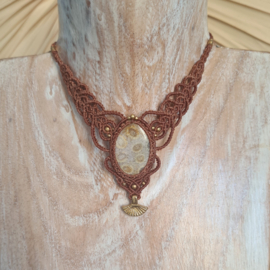 Macramé ketting Fossiel Koraal