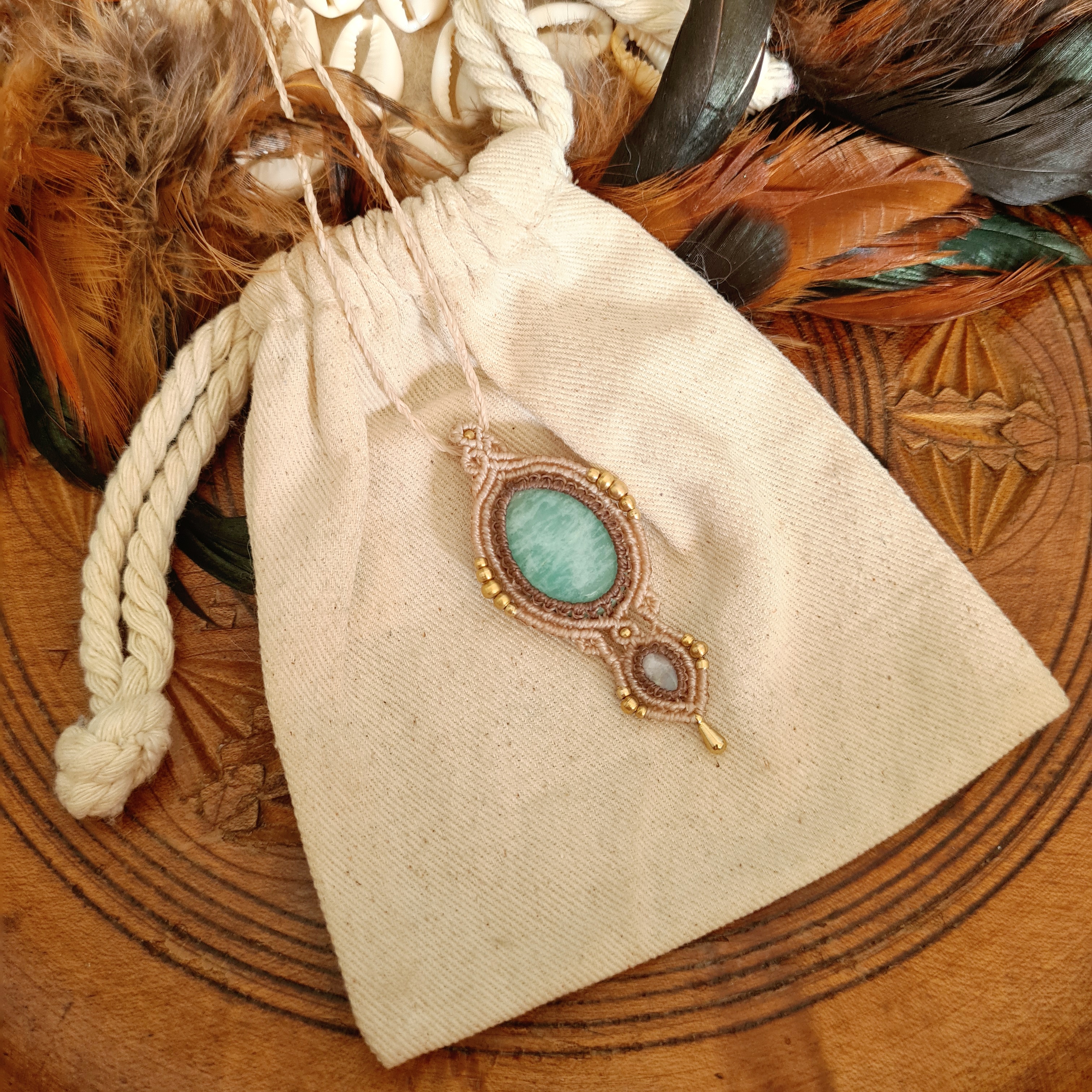 Macramé ketting Amazoniet en Maansteen