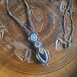 Macramé ketting Amazoniet, Maansteen en Amethist