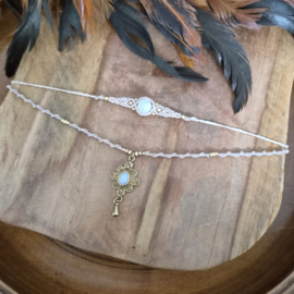 Double layered choker Maansteen