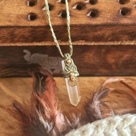 Macramé pendant Bergkristal