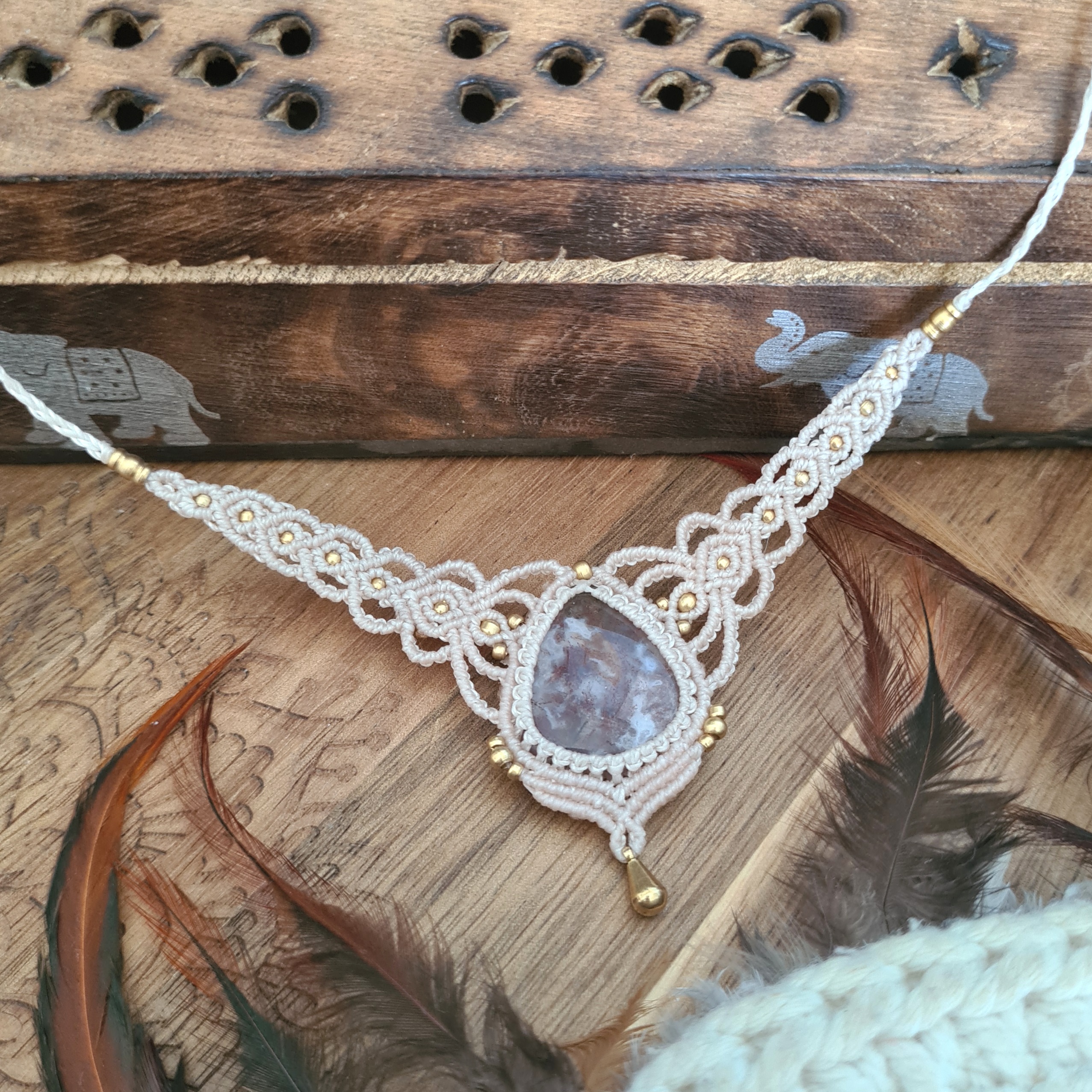 Macramé ketting Mosagaat