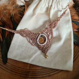 Macramé ketting Ammoniet