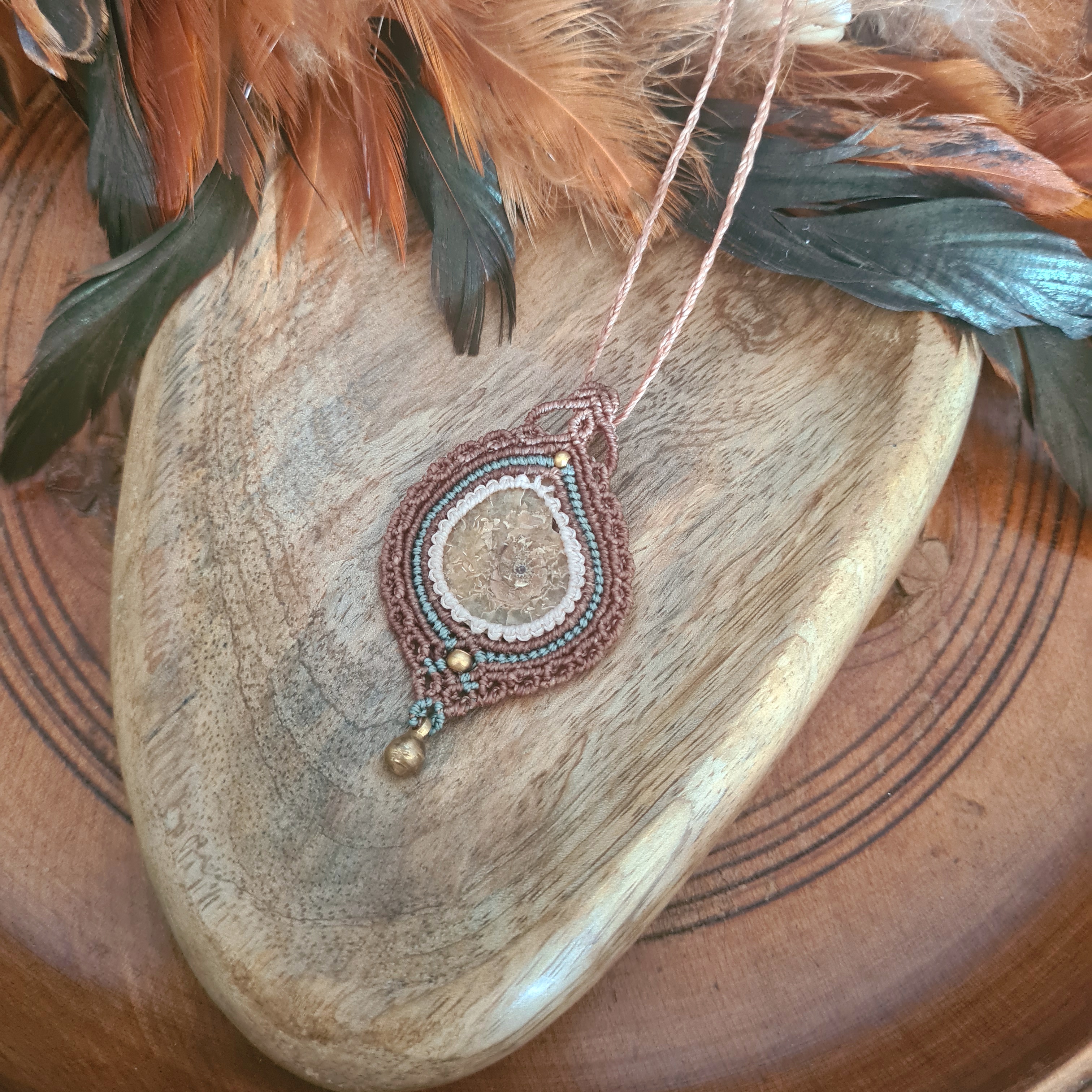 Macramé ketting Ammoniet