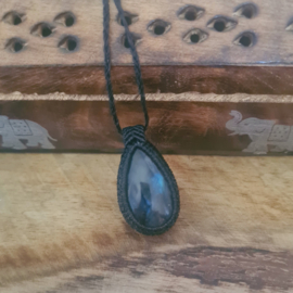 Macramé ketting Labradoriet