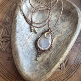Macramé ketting  Maansteen