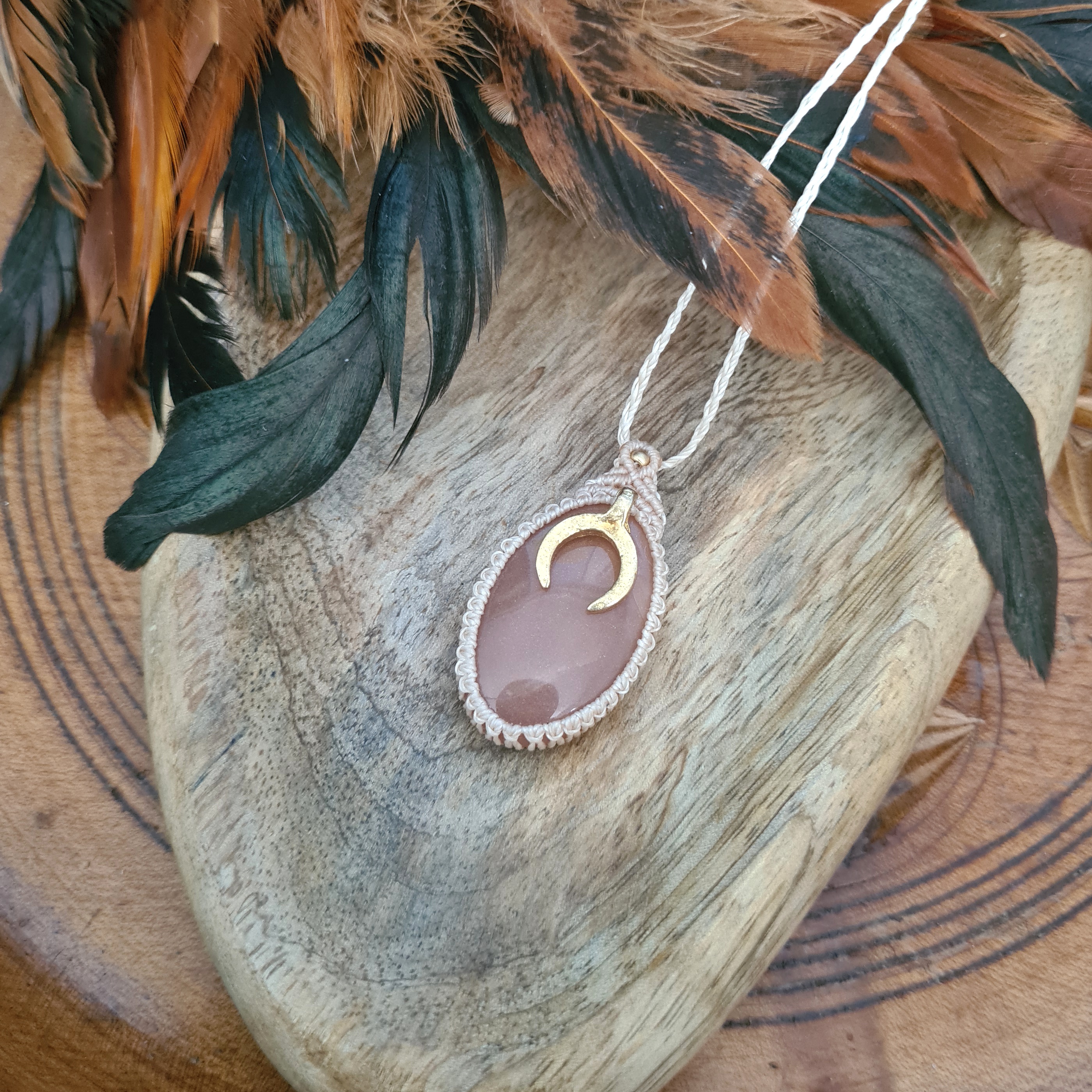 Macramé ketting Maansteen Peach