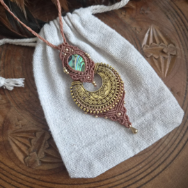 Macramé ketting Abalone schelp