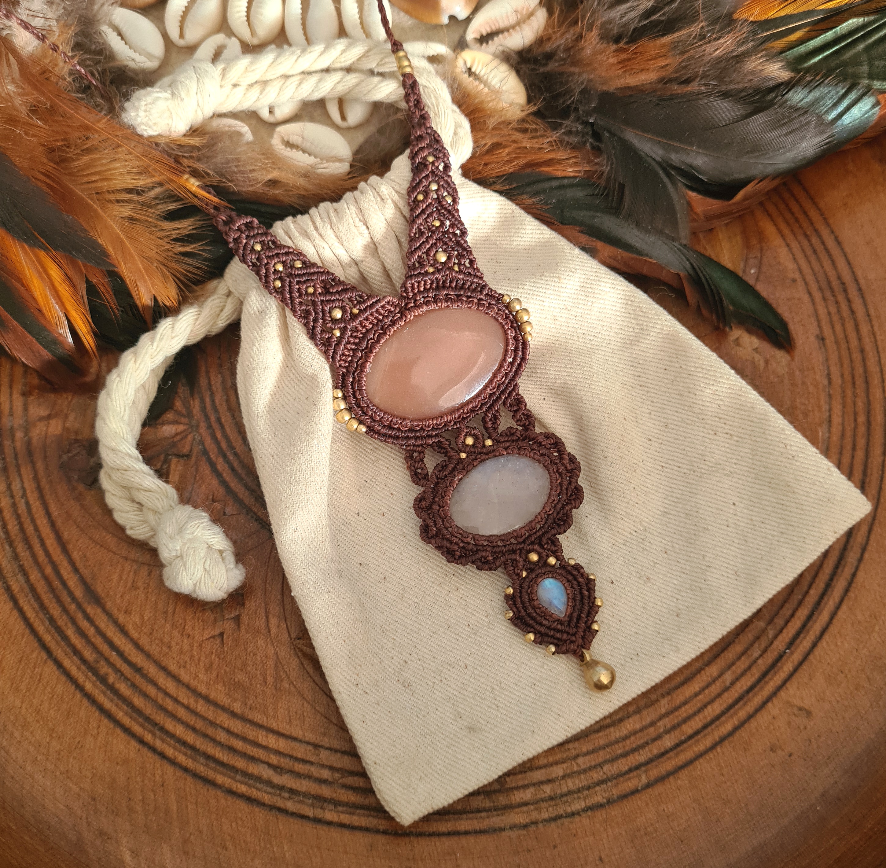 Macramé ketting Maansteen